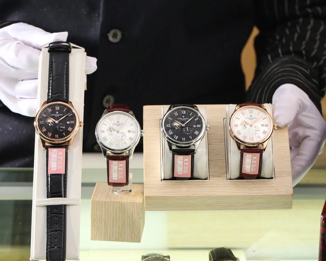 【Foreign trade import】💰3200! Patek Philippe (Excellent, Exquisite and Intelligent Work) Latest Counter Picture 🎈🎈 Type: Exquisite Men's Watch (More Excellent) [9 Stars] Strap: Genuine cowhide leather strap (more comfortable) [100 meters waterproof] Movement: Imported mechanical movement (stable) [Imported 8219 machinery] Material: Sapphire crystal mirror (scratch-proof) [Business and leisure] Smart style and strong three-dimensional sense Special design Returning with great reputation, must-sell style. Size: diameter 41mm, thickness 11mm, high-definition real shot! quality assurance!